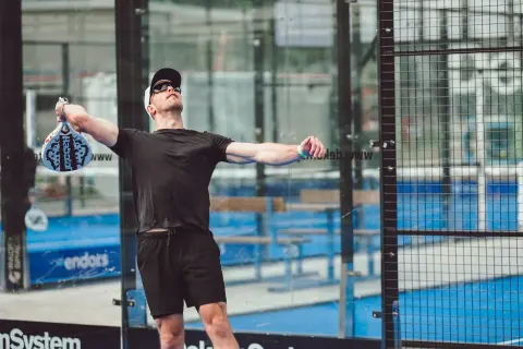 PADEL & RAVE