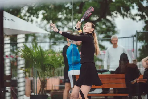 PADEL & RAVE